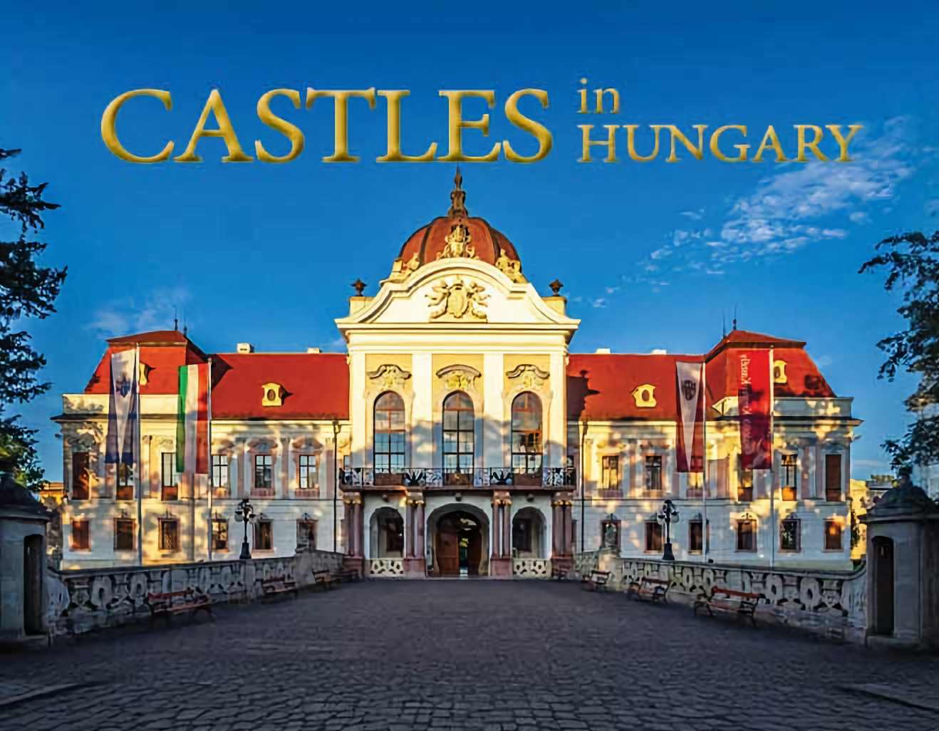 CASTLES IN HUNGARY - ZSEBKÖNYV